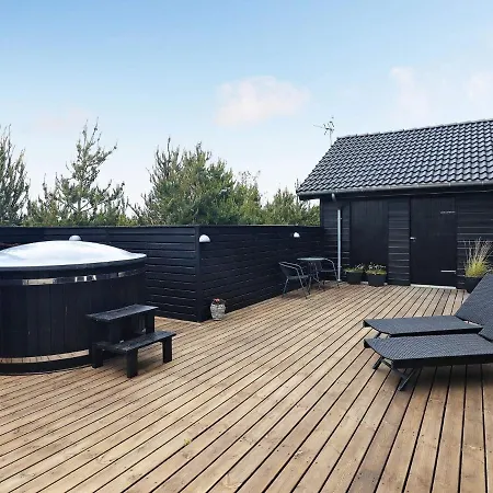 Liv Semesterbostad Jerup